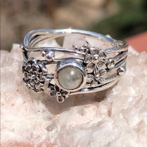 BOUTIQUE RAINBOW MOONSTONE 925 SILVER RING, SIZE 6